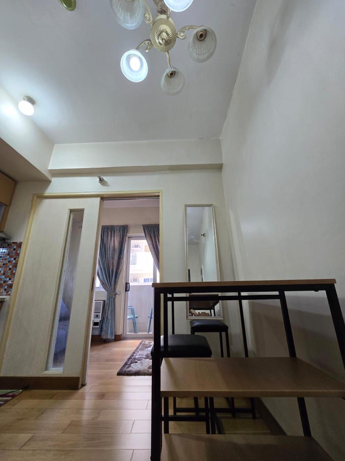 Apartment Fully Furnished In Makati *