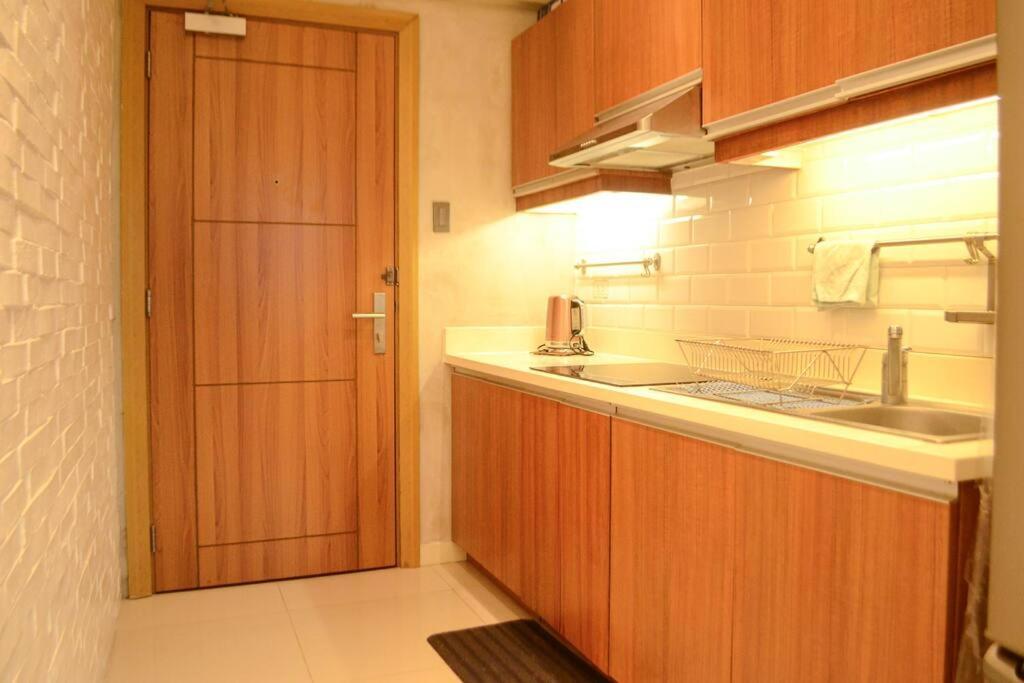 Apartment Stylish 1br Near Us Embassy & Luneta With Pool & Gym