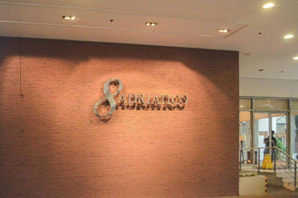 Apartment Stylish 1br Near Us Embassy & Luneta With Pool & Gym Manila