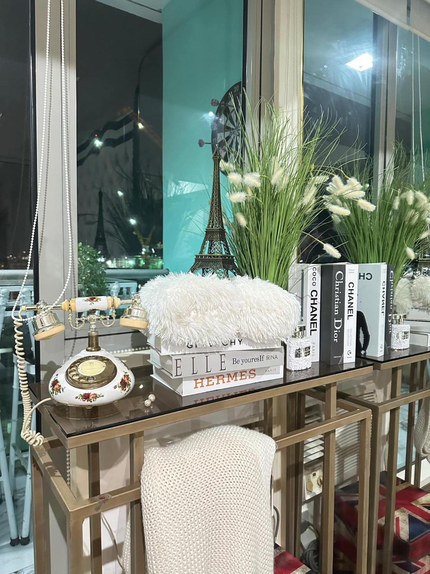 Apartment Azure Urban - St Tropez Tower Staycation Unit With A European Touch Manila