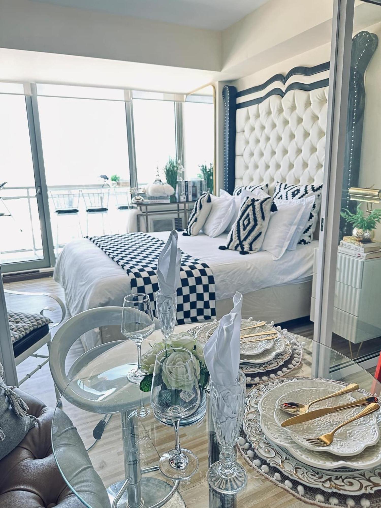 Apartment Azure Urban - St Tropez Tower Staycation Unit With A European Touch
