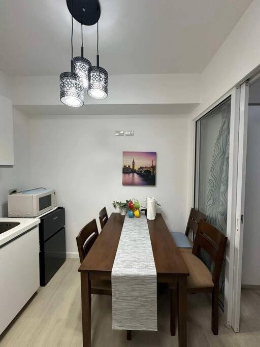 Casita Payapa - Newly Furnished Unit 2nd Flr Apartment Manila