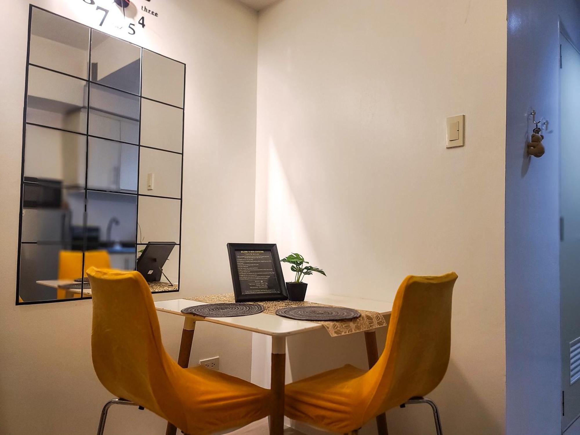 Nueve Staycation Apartment Manila
