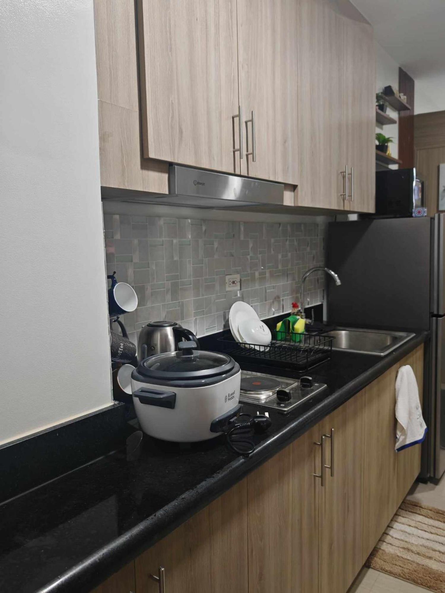 Apartment Zeki's Place - Shore 2 Residences Moa Manila