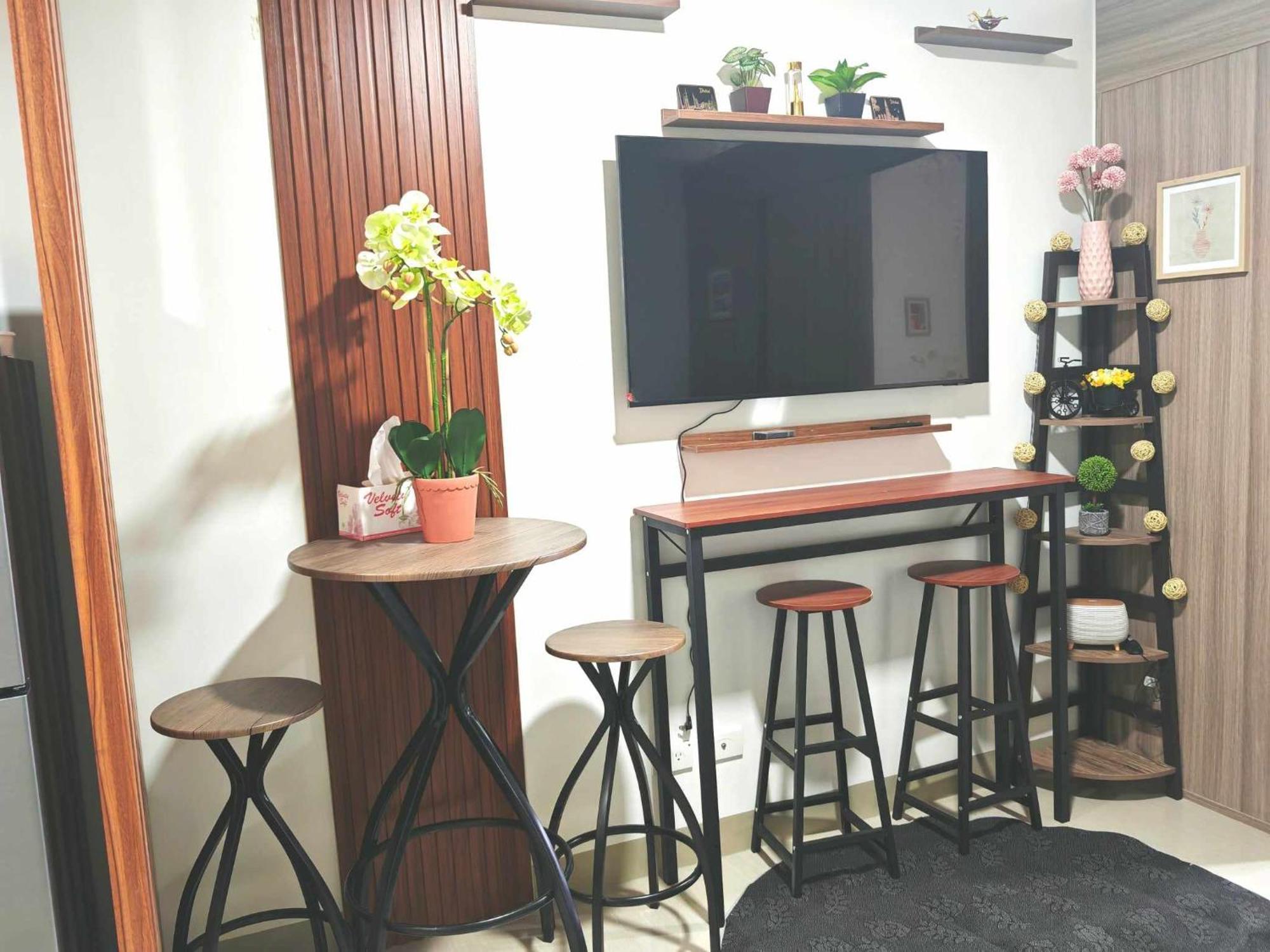 Zeki's Place - Shore 2 Residences Moa Apartment