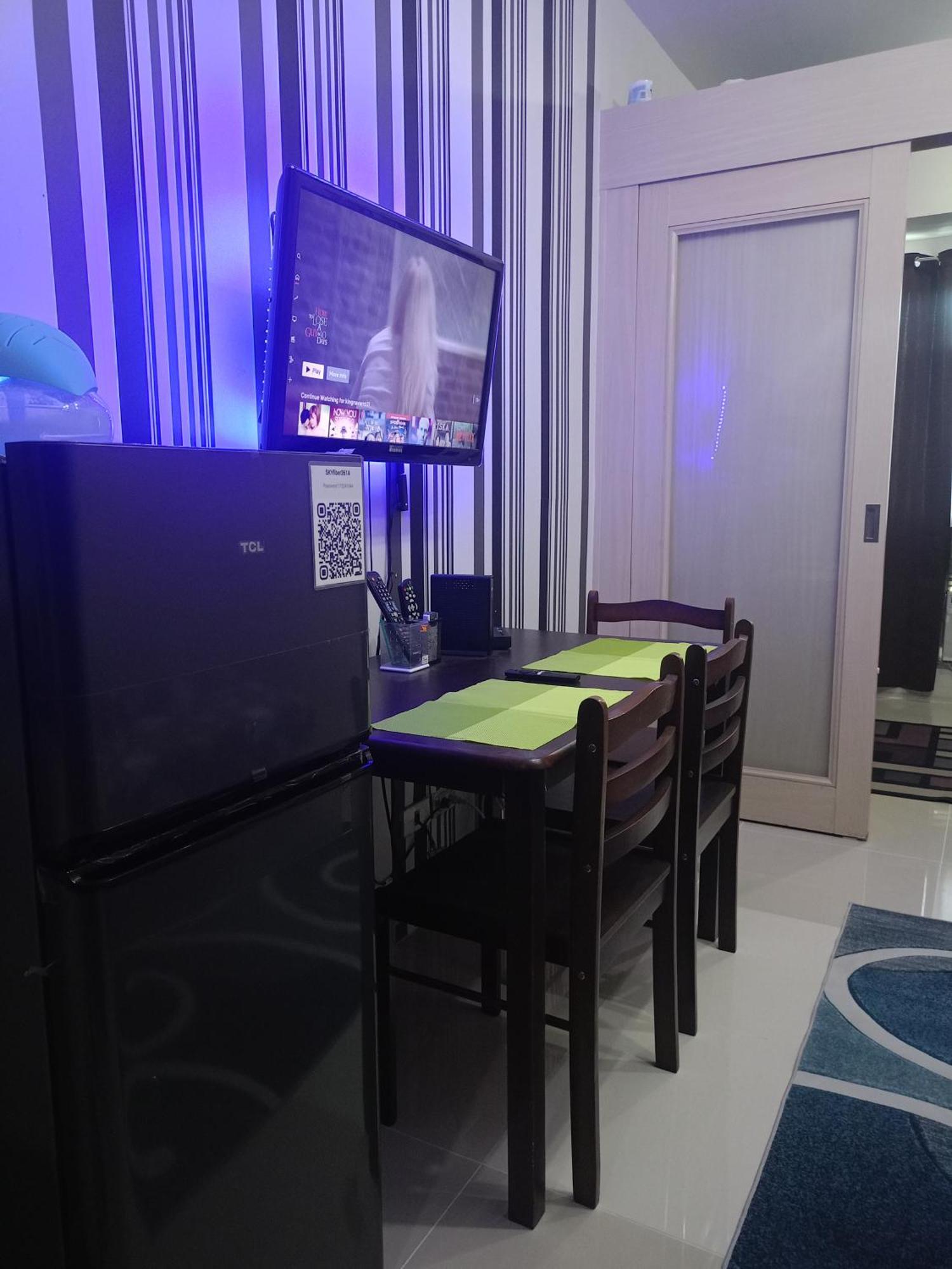 Reynas Place At Sea Residences *