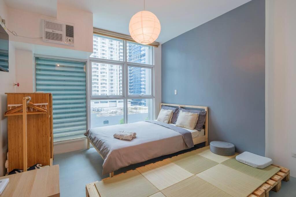 Japanese Stylish In Makati *