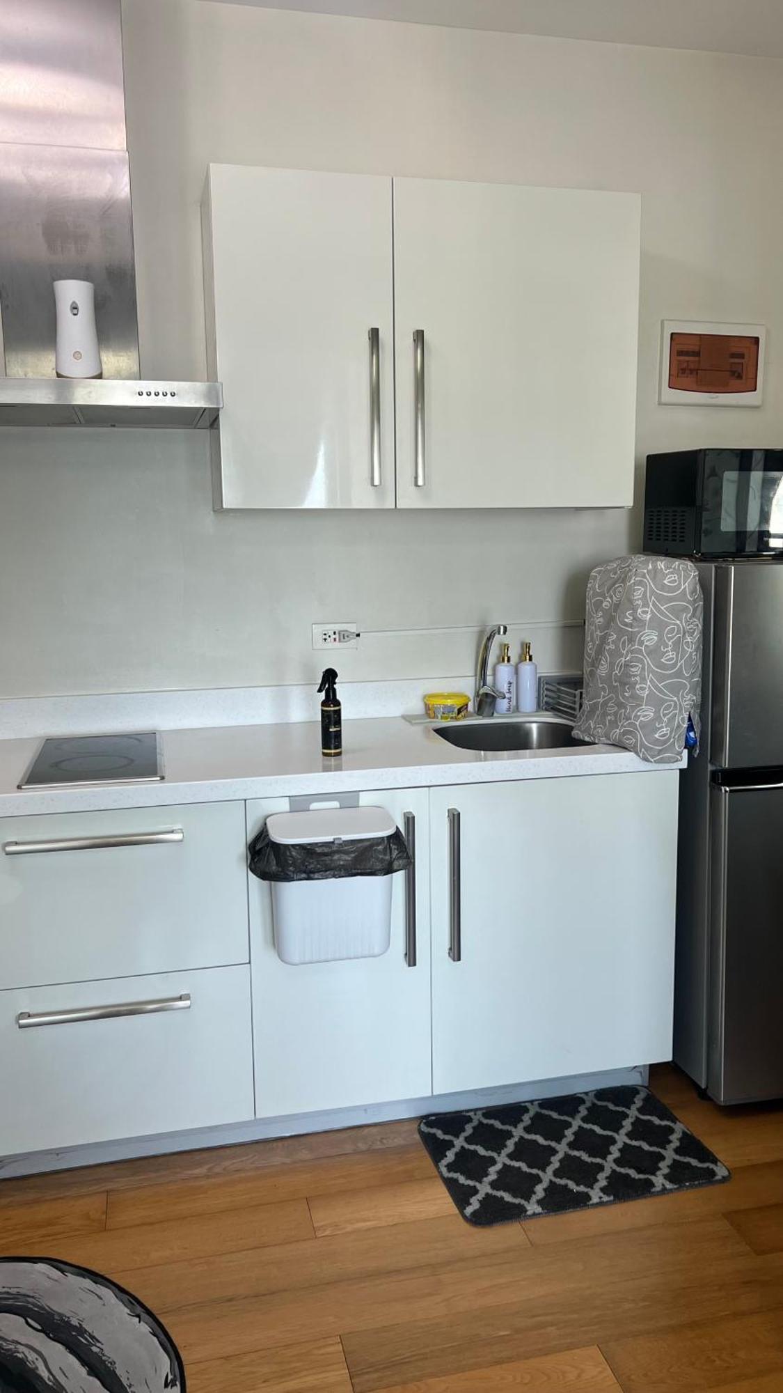 Cloud Nine Escape Apartment *