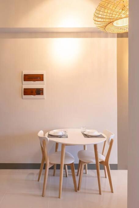 Uptown Bgc Apartment Manila