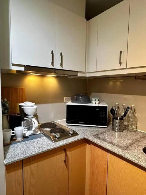 Uptown Bgc Apartment *