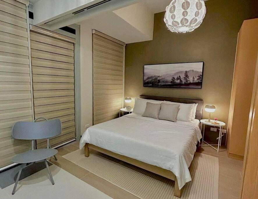 Uptown Bgc Apartment