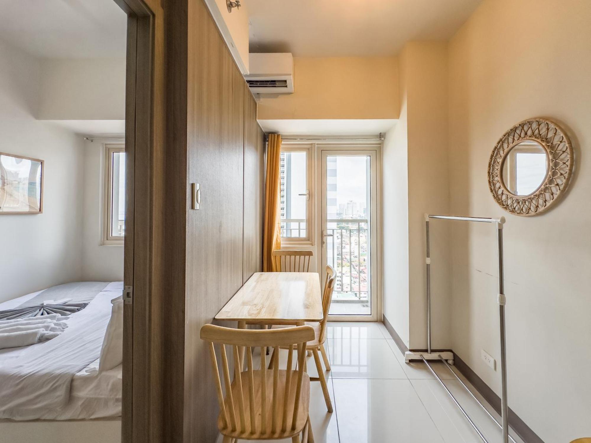 Apartment Gemstonebr In Smdc Coast Residences *