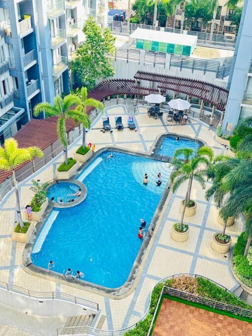 Apartment One Palm Tree Across Naia Terminal 3 *