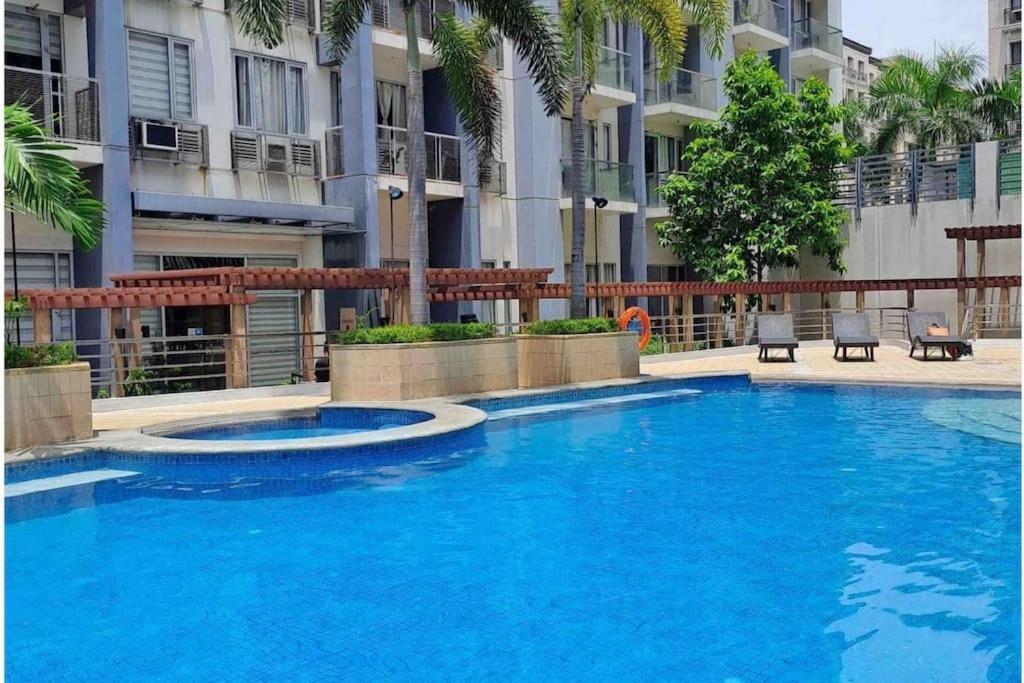 One Palm Tree Across Naia Terminal 3 Apartment *