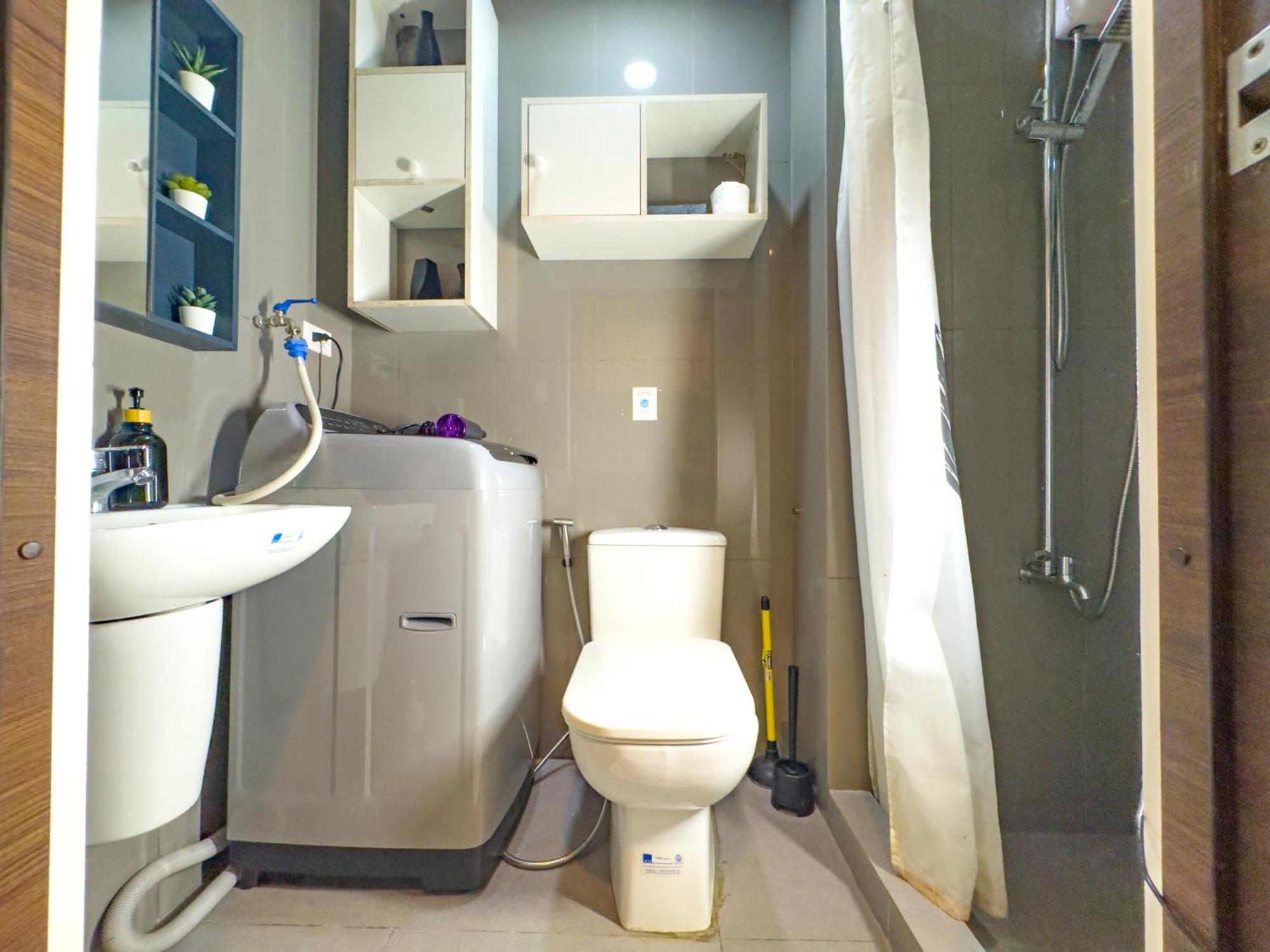1br Makati, Air Residences M006 * Manila
