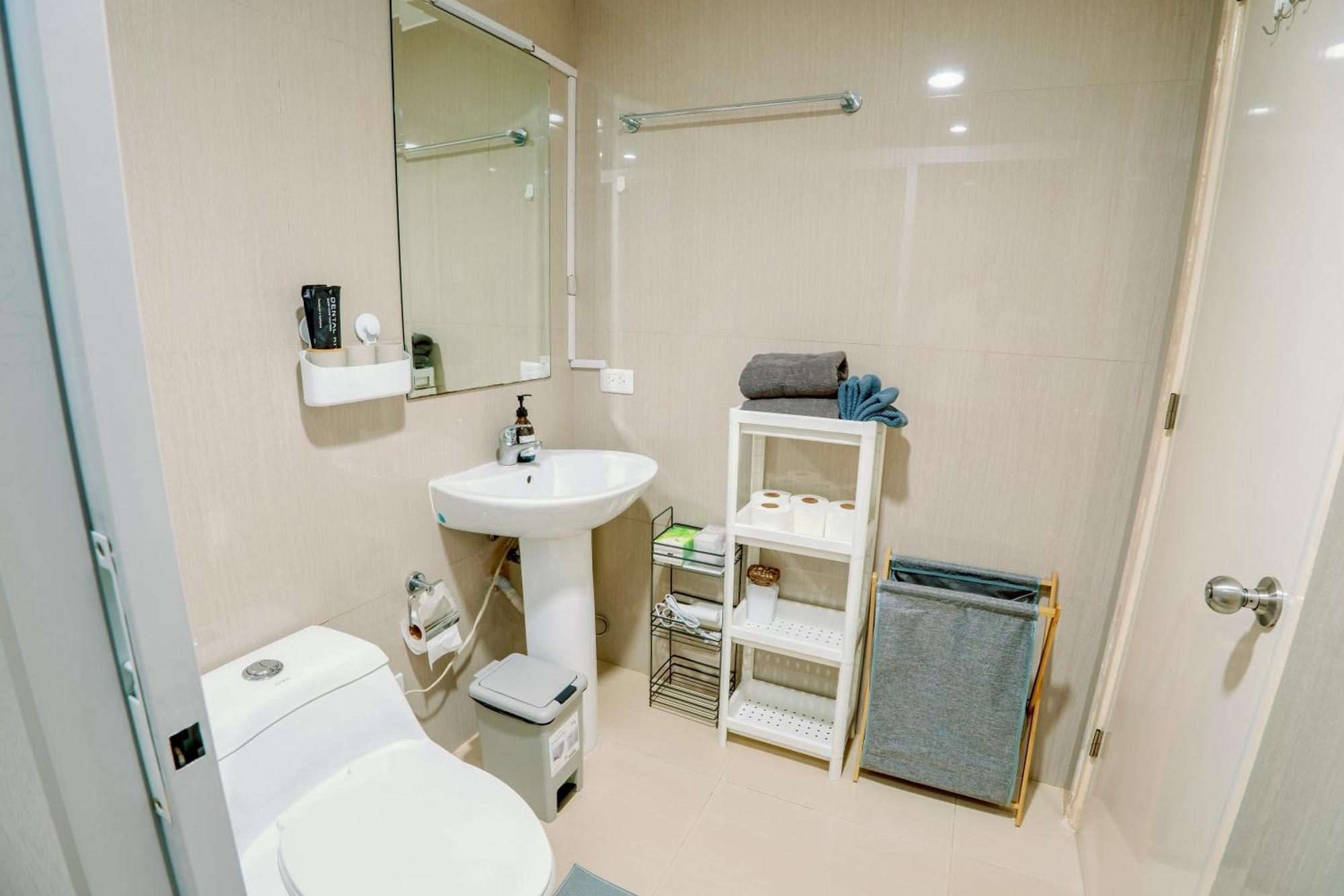 Spacious 2br At Soma Bgc Near Sm Aura And Bonifacio High Street Apartamento