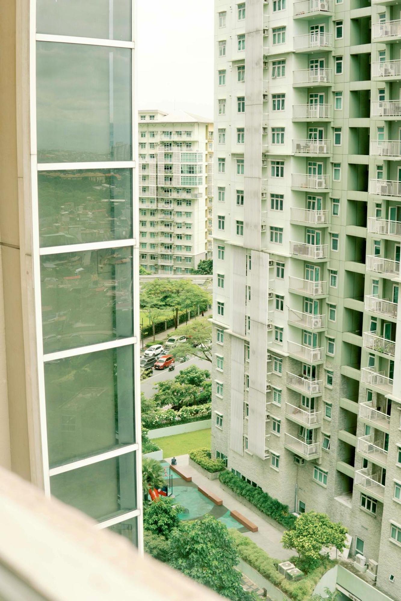 Spacious 2br At Soma Bgc Near Sm Aura And Bonifacio High Street Manila