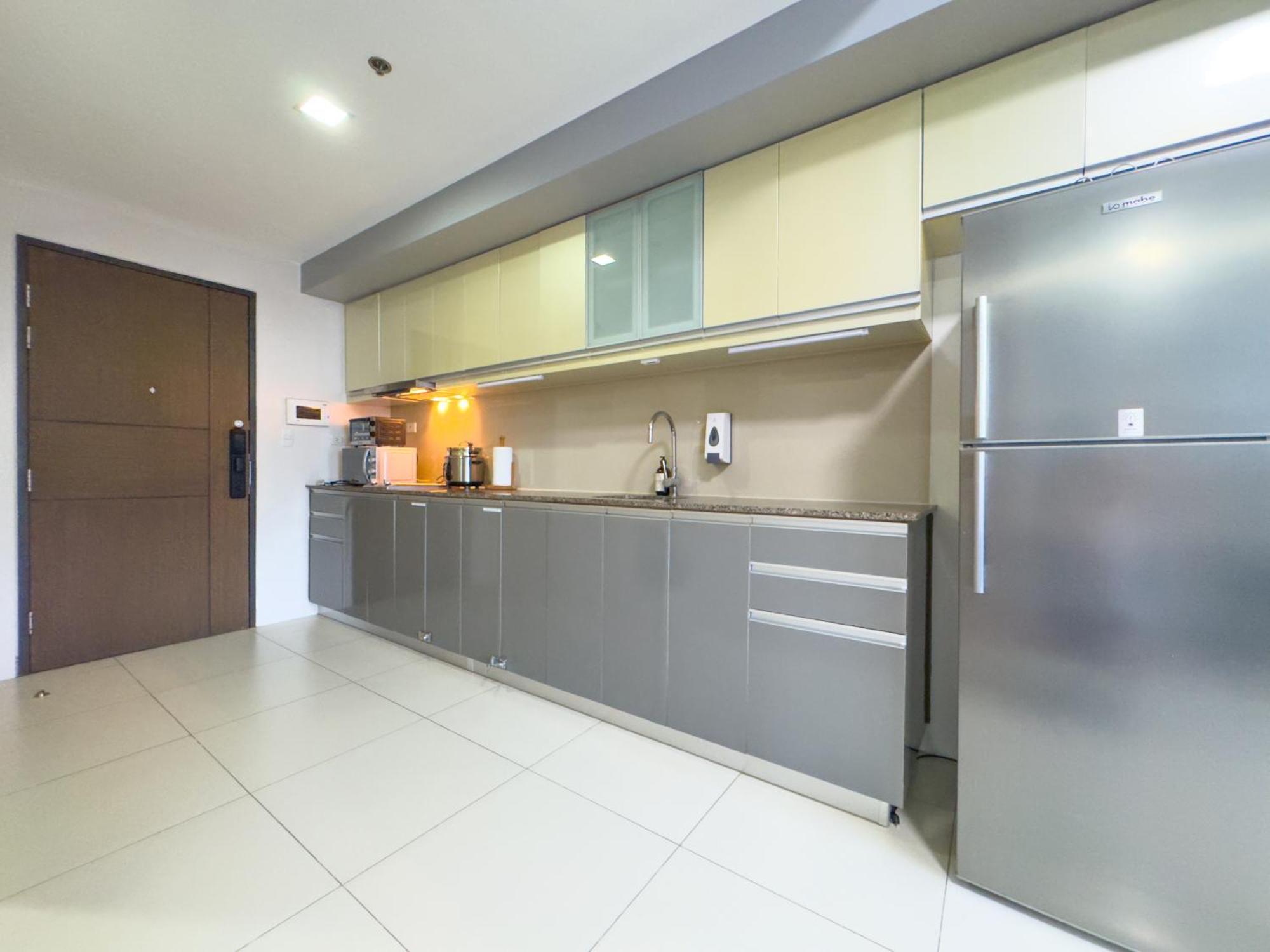 Apartment 1br Bgc, One Uptown B001 *