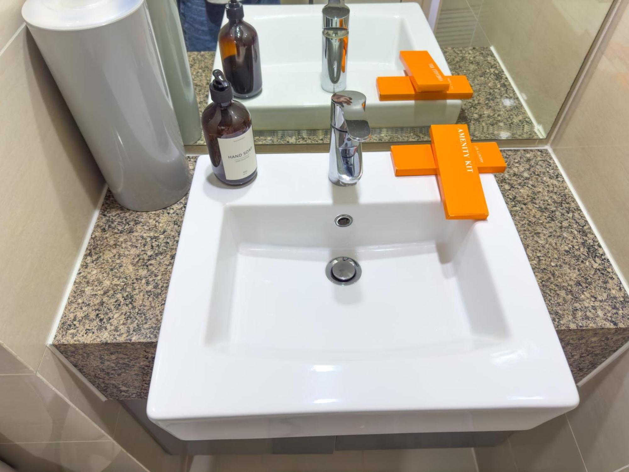 1br Bgc, One Uptown B001 *