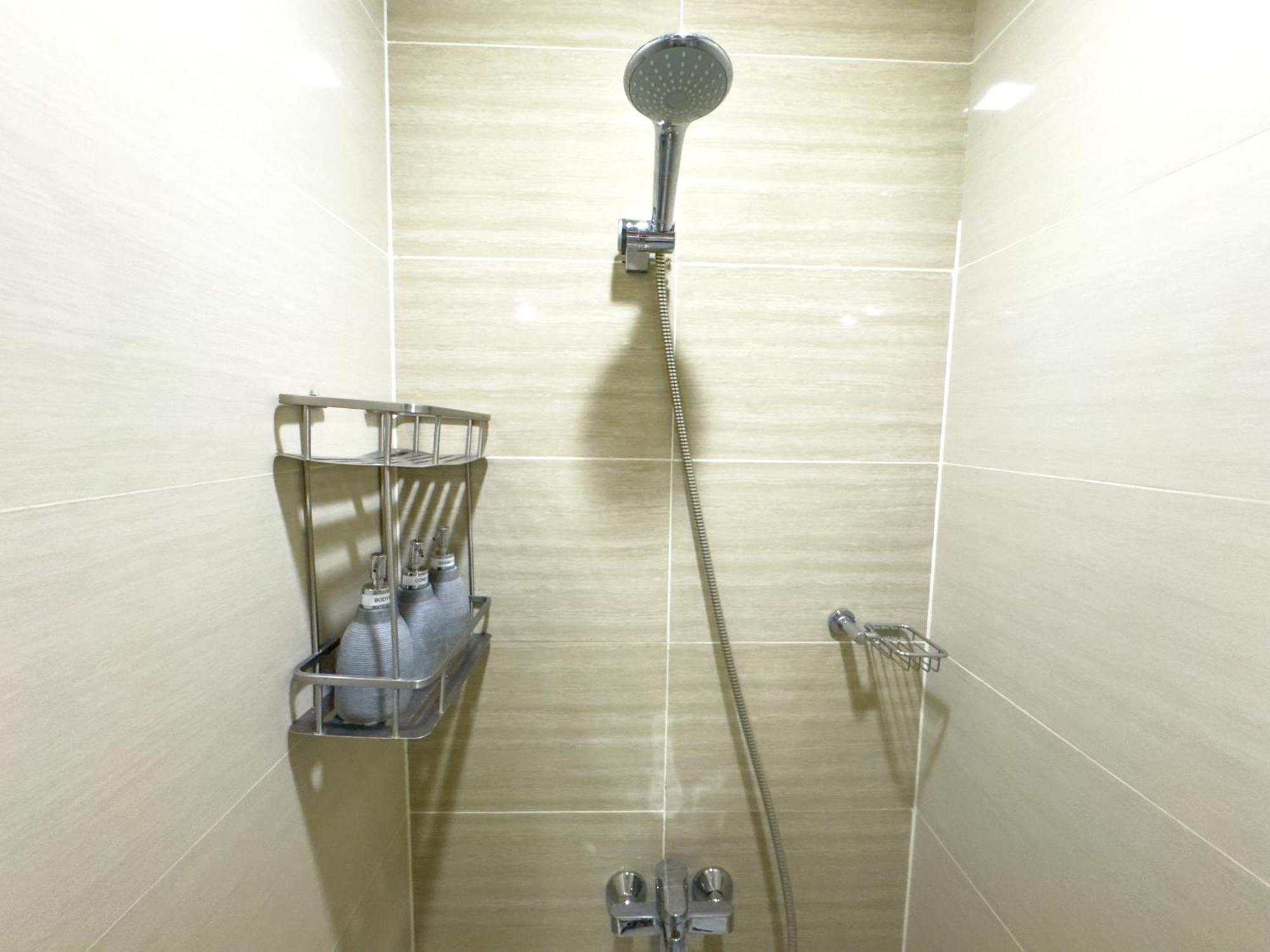 1br Bgc, One Uptown B001 Apartment Manila