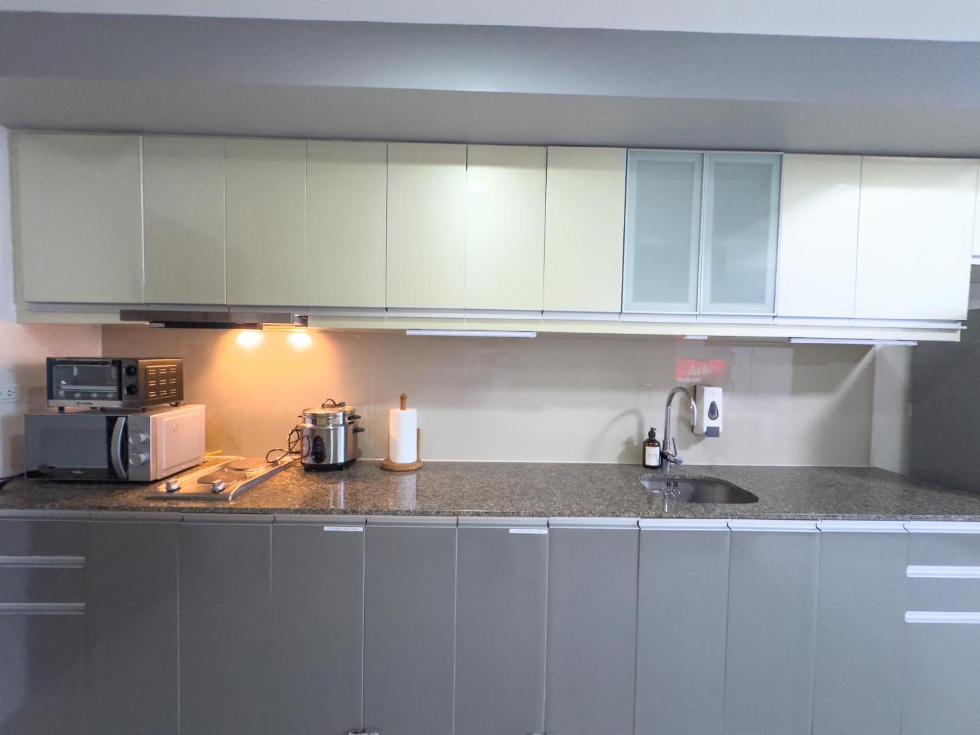 1br Bgc, One Uptown B001
