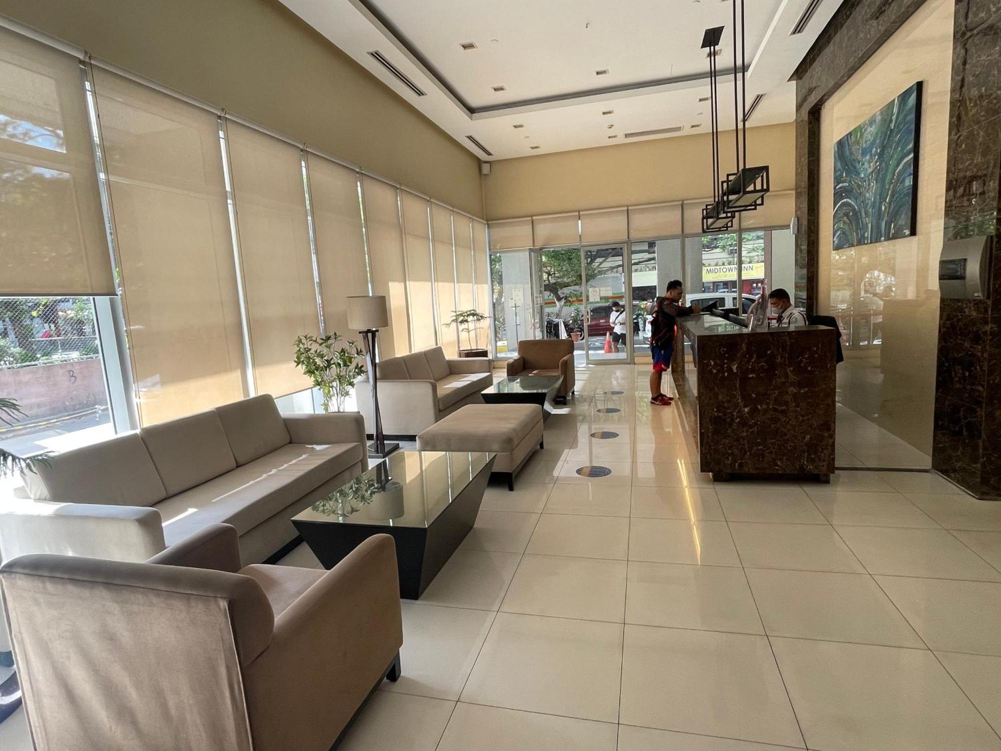 Apartment In 8 Adriatico For Short-stay Near Up St Lukes & Us Embassy