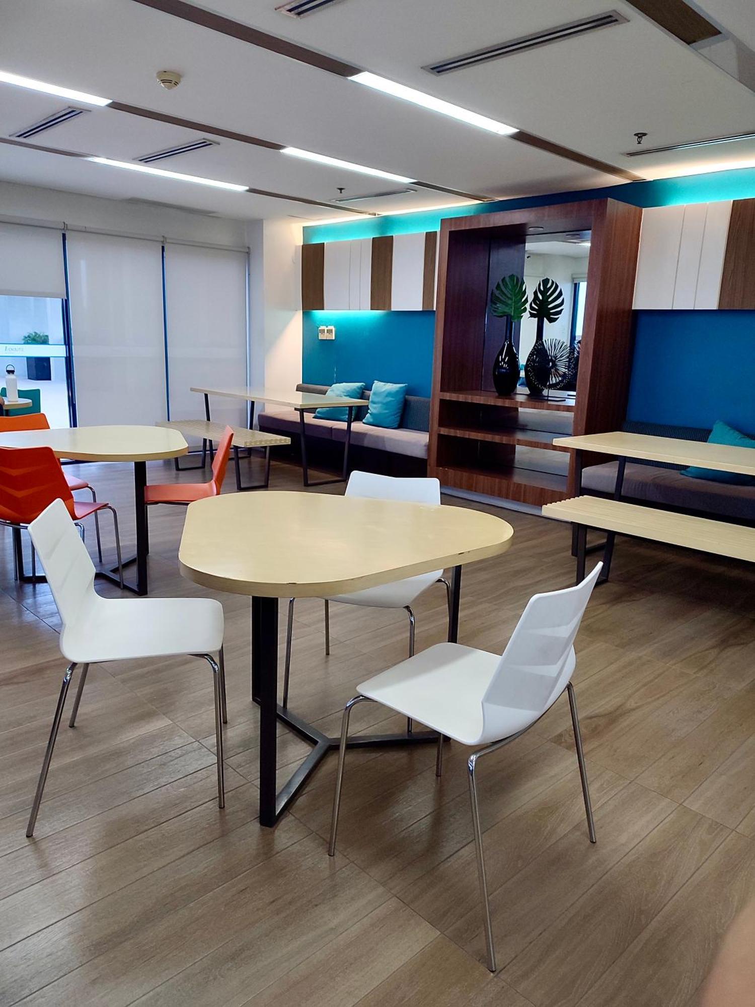 Azure Haven Apartment