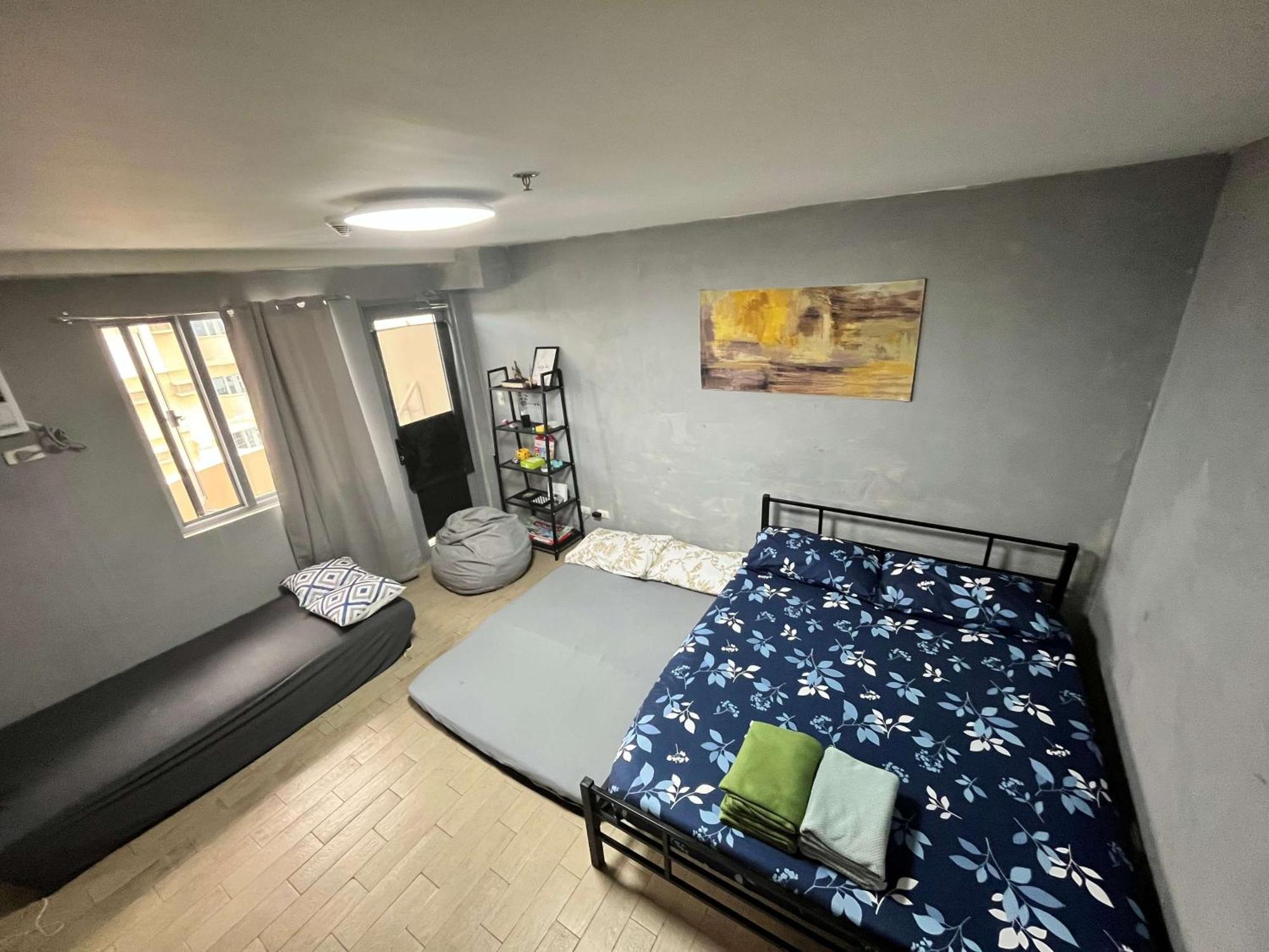 Cubao Manhattan Plaza Residential T139g - Huge With Pool, Kitchen & Balcony, Walk Distance To Araneta Coliseum Lrt Mrt Malls In Cubao Quezon - Staycations By Sms Apartment Manila