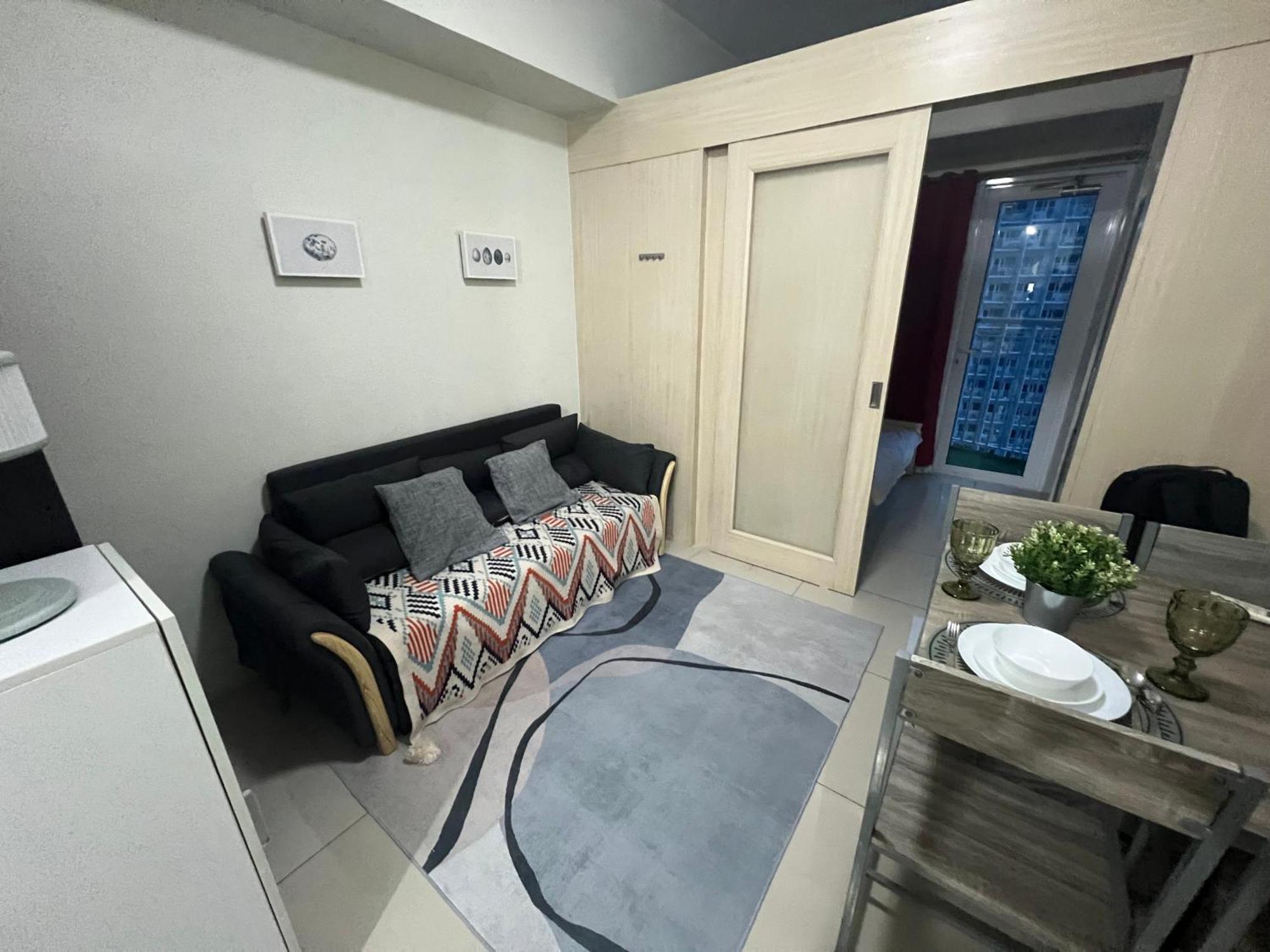 Cozy 1 Bedroom Makati With Balcony Wifi * Manila