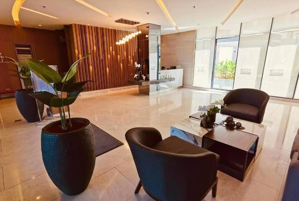 Spring Residences With Free Parking
