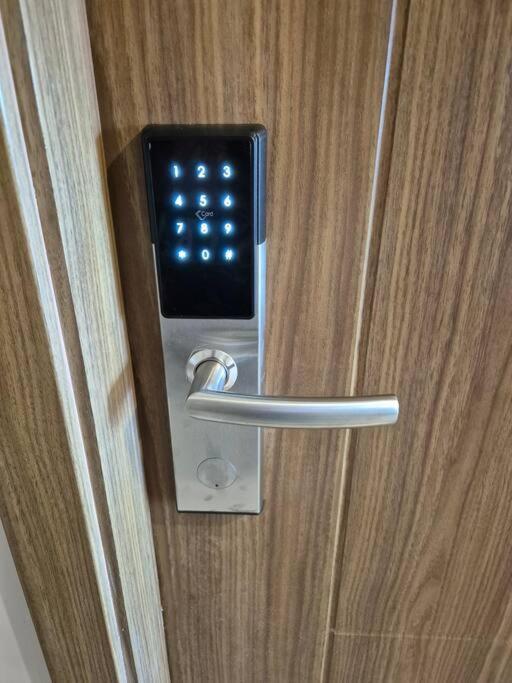 Spring Residences With Free Parking *