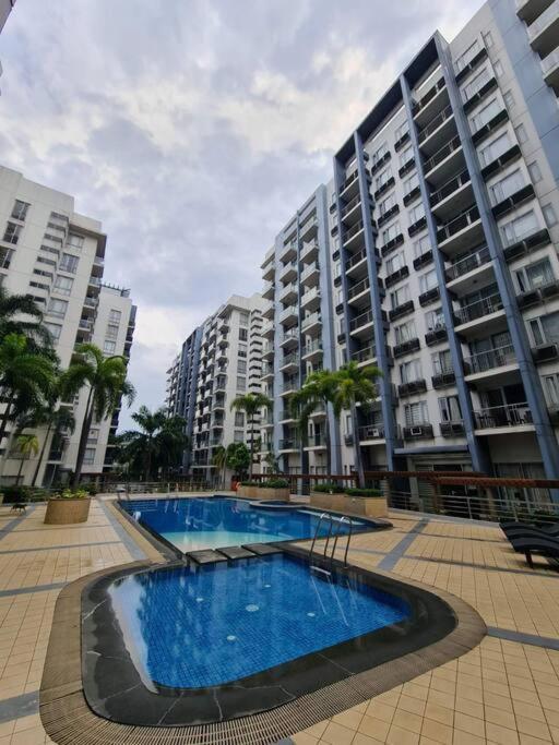 1br With Balcony Accross Naia T3 Apartment *