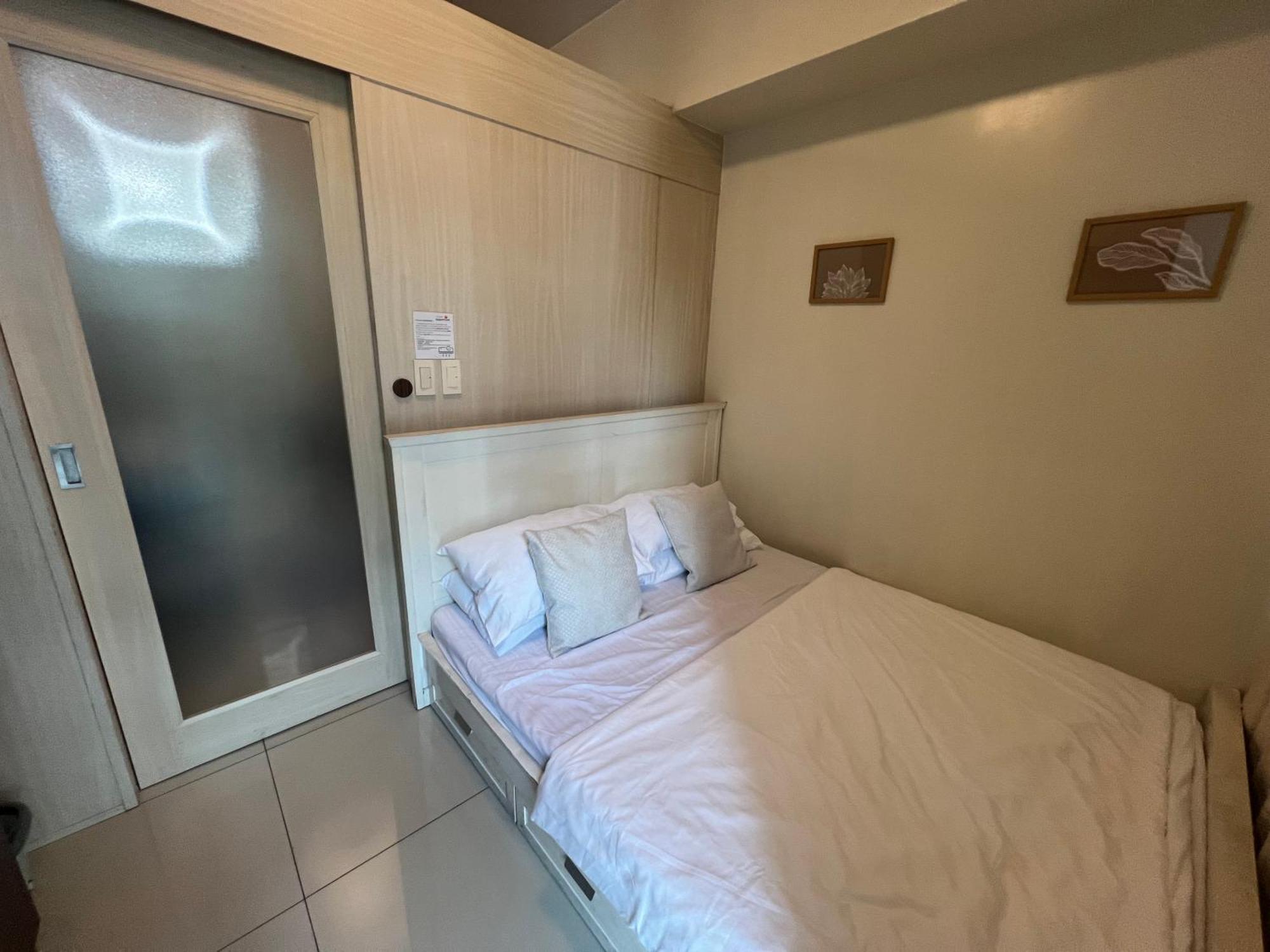 Cozy 1 Bedroom Makati With Balcony Wifi * Manila