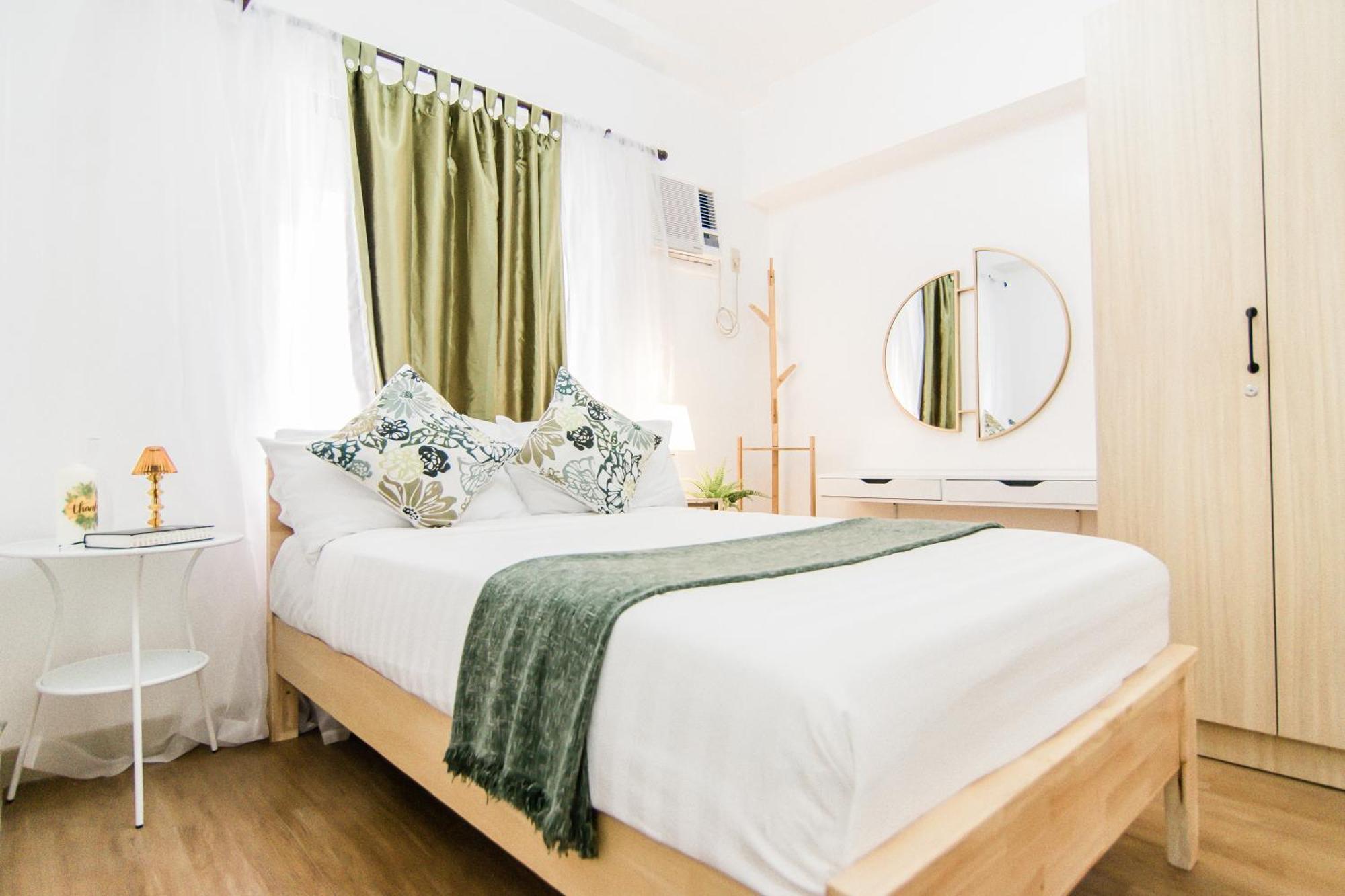 Excellent Location 2 Bdrm Homey Wifi Near Airport Apartment
