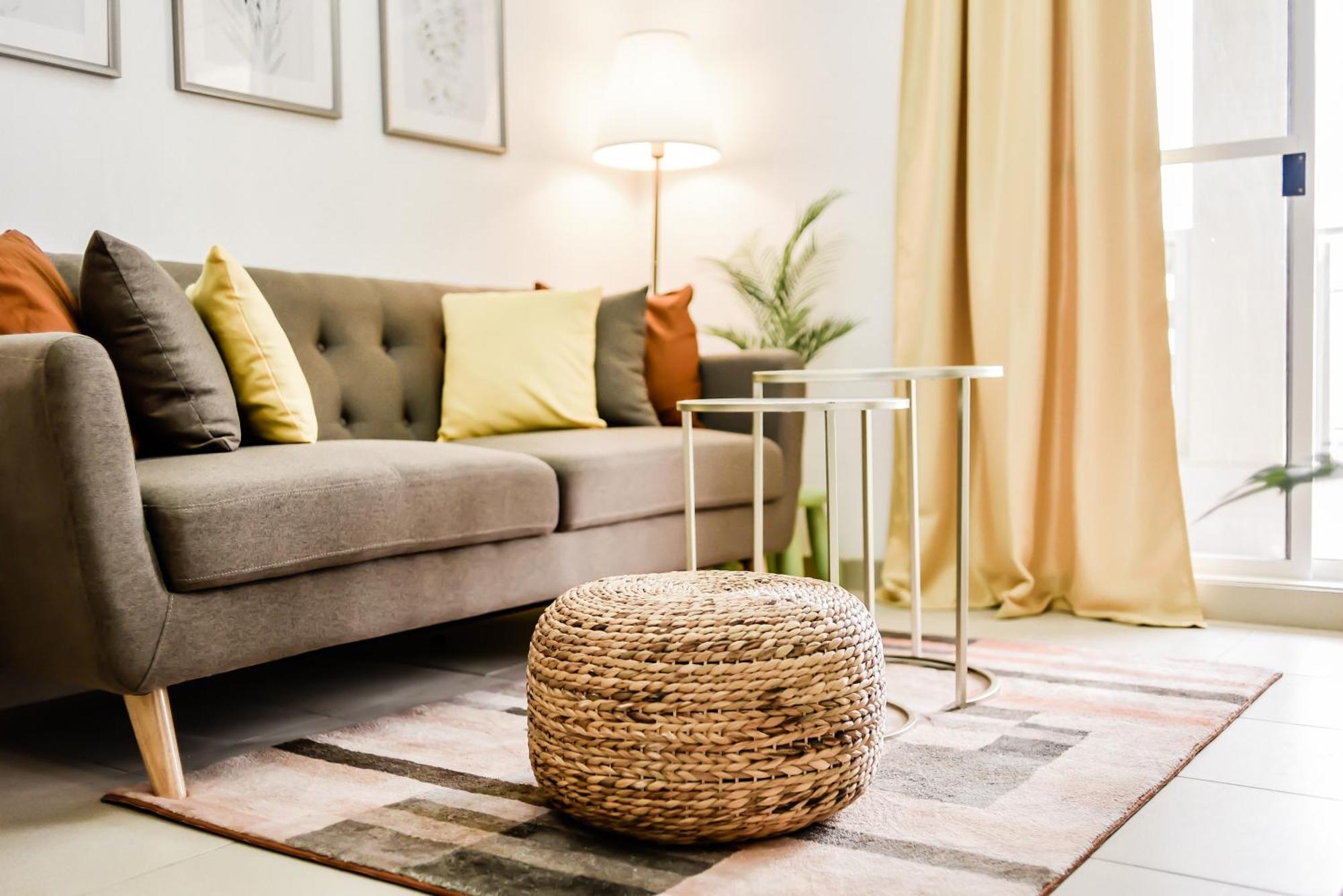 Apartment Excellent Location 2 Bdrm Homey Wifi Near Airport Manila