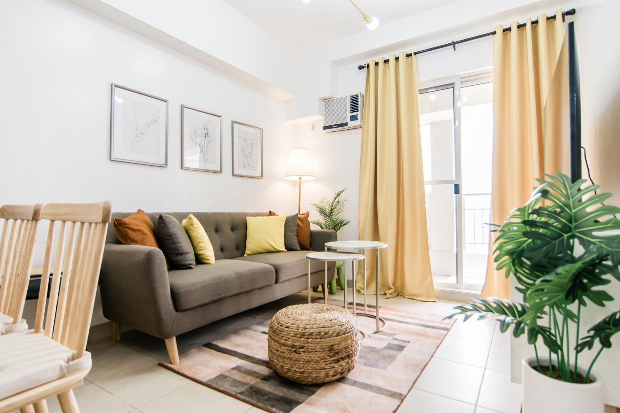 Apartment Excellent Location 2 Bdrm Homey Wifi Near Airport Manila