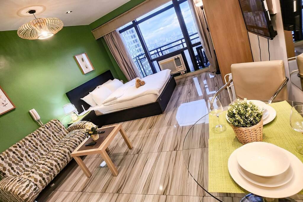 Apartment Flat In Gramercy Makati With Netflix *