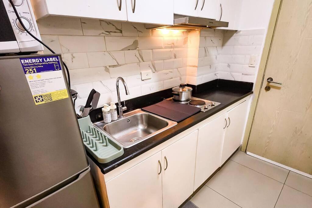 Pool Side 1br In Makati * Manila