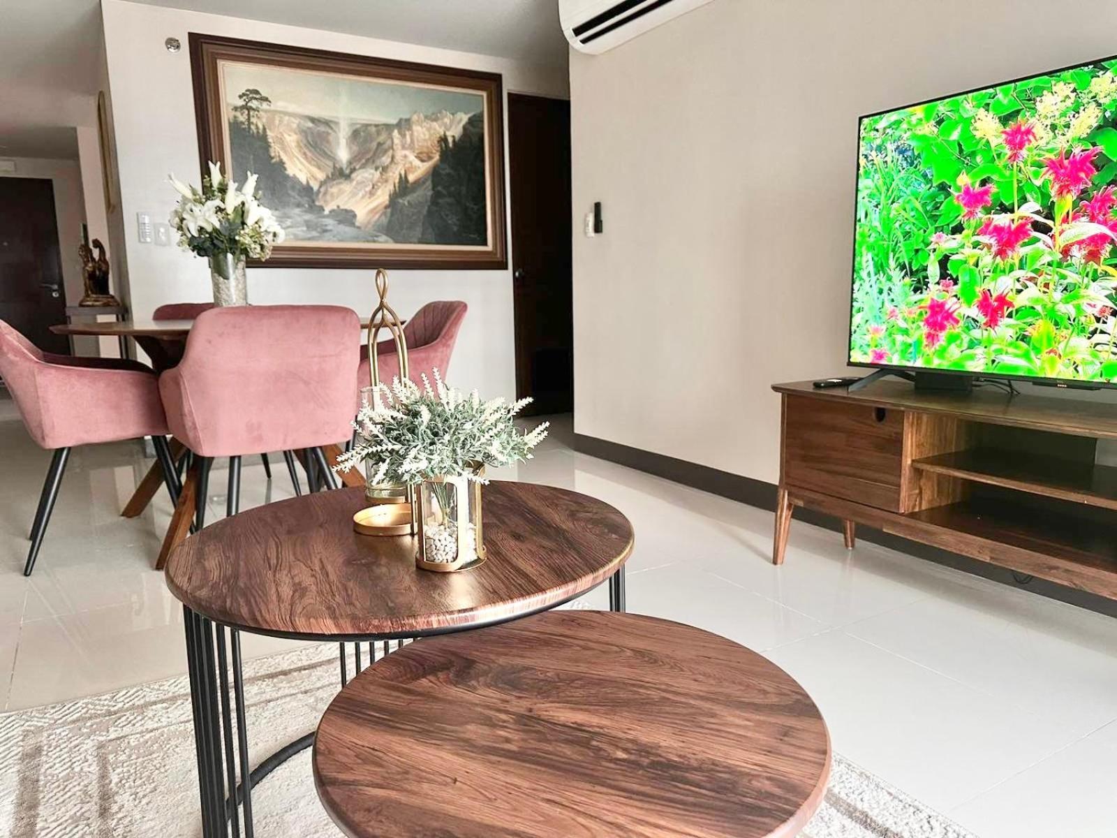 Apartment 2 Bedrooms & 2 Bathrooms At Bgc Taguig Mckinley By Venice Grand Canal Mall