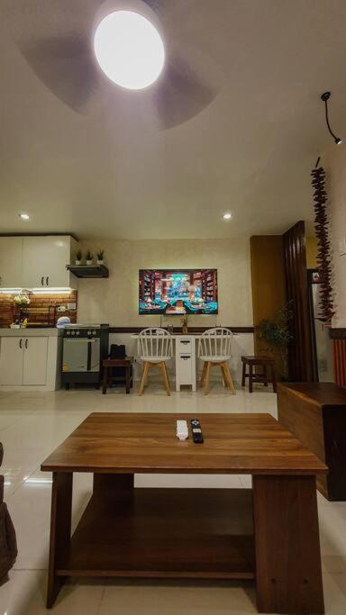 Ella 2 Bedroom Near Sm North And Waltermart Munoz Apartment