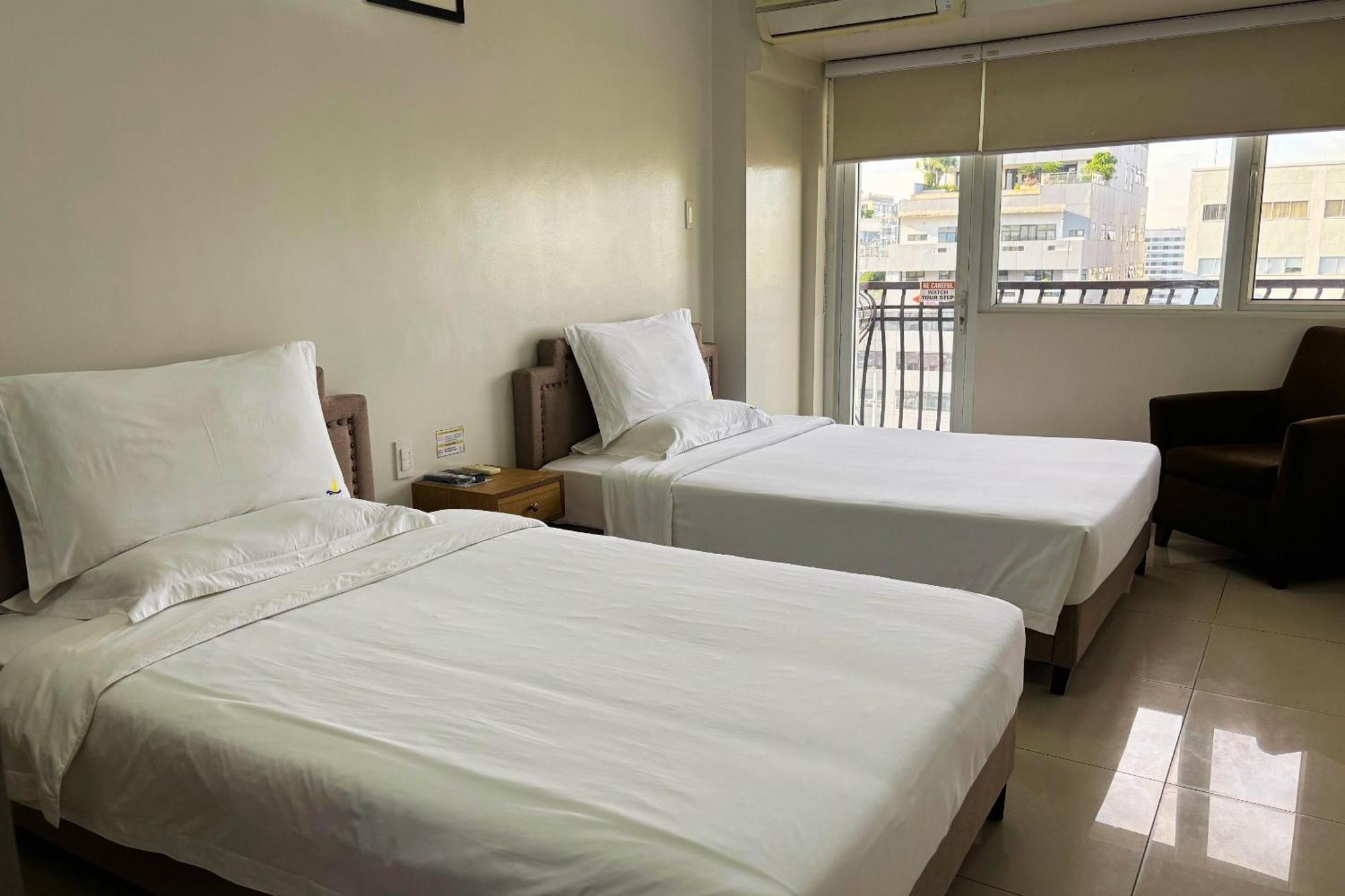 Extremeli Powered By Cocotel Apartment Manila