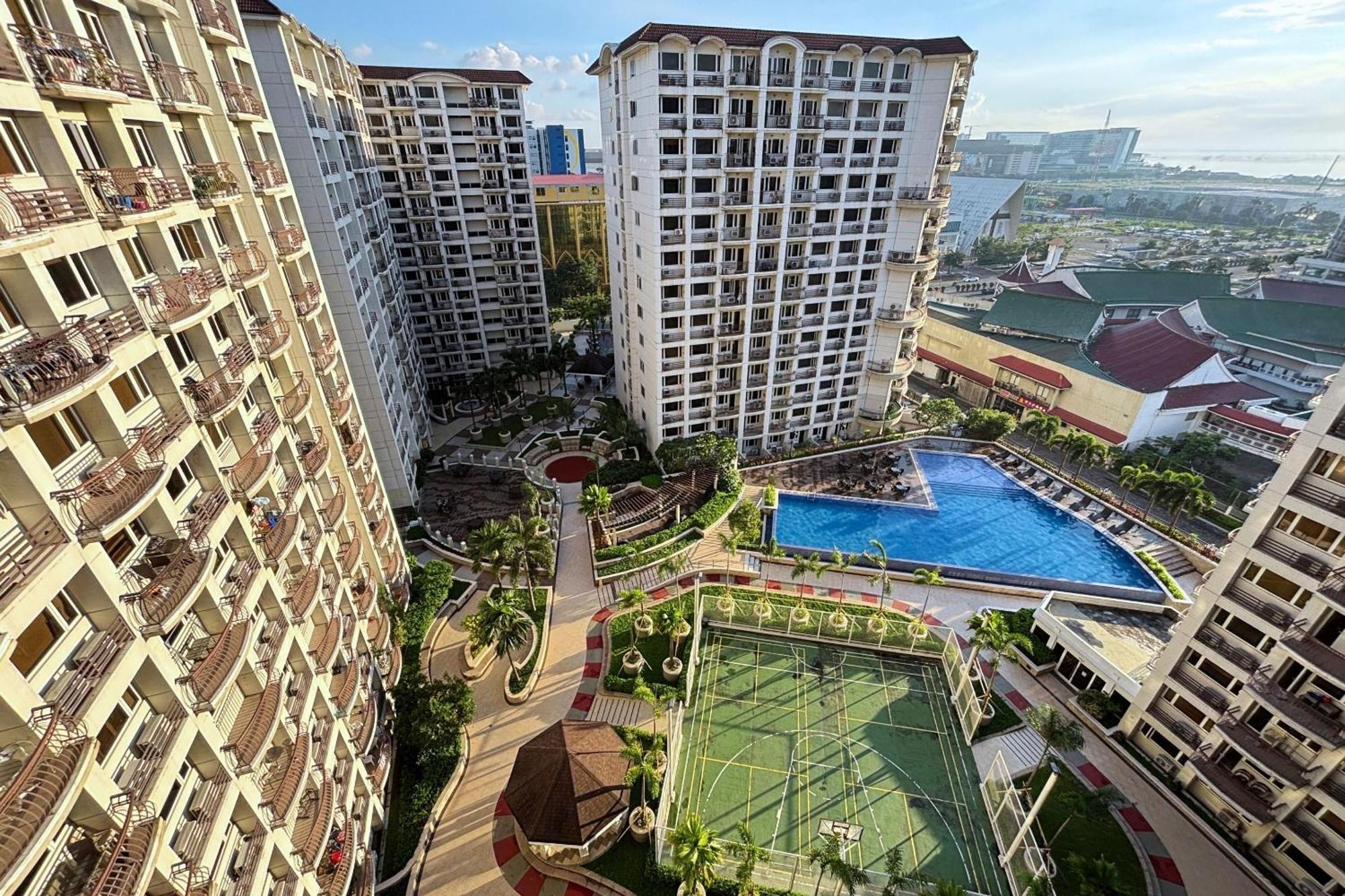 Extremeli Powered By Cocotel Apartment Manila