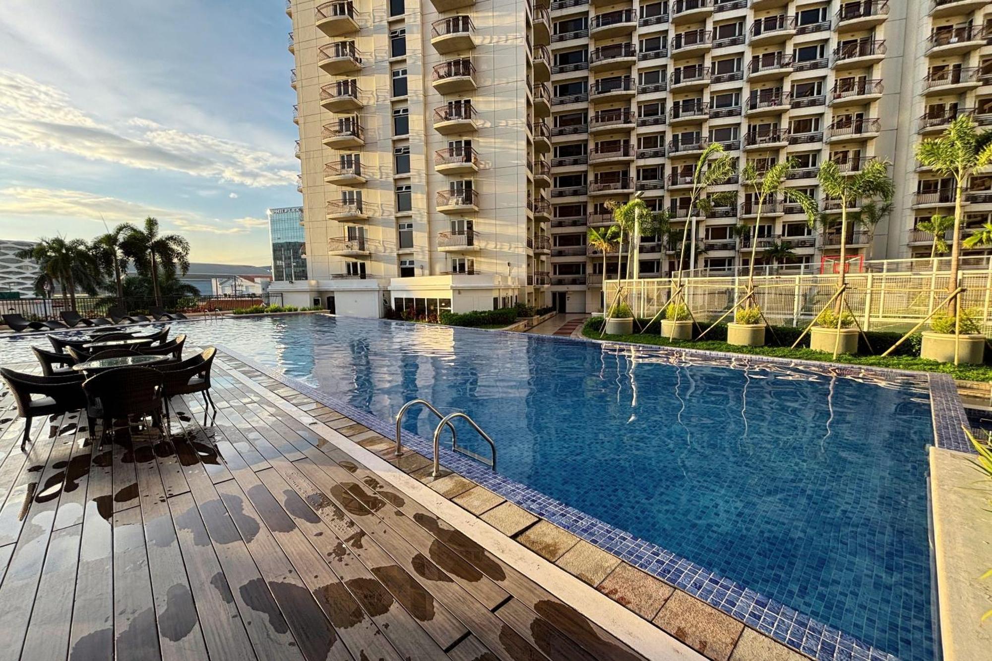 Extremeli Powered By Cocotel Apartment Manila