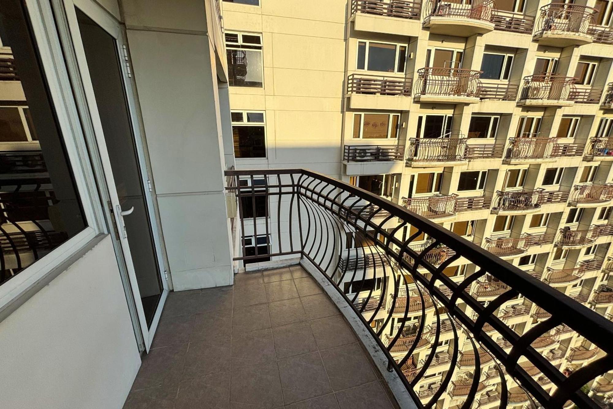 Apartment Extremeli Powered By Cocotel Manila