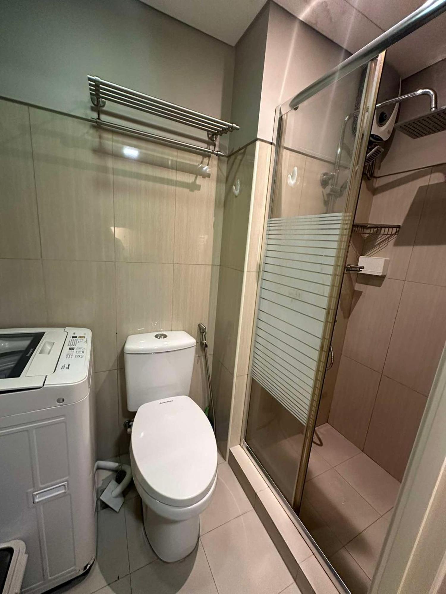 Shell Residences Near Mall Of And Airport Manila