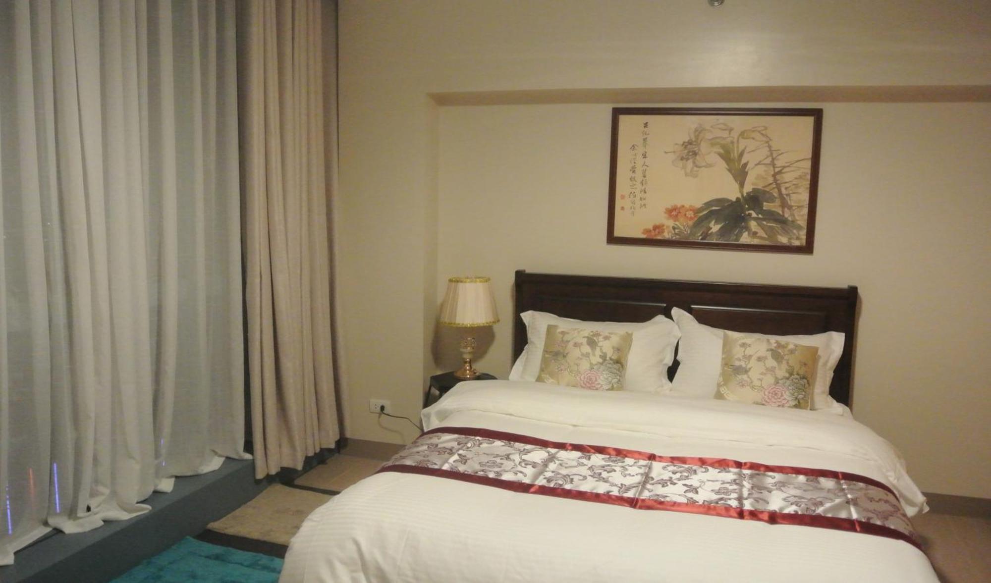 Bgc One Uptown * Manila