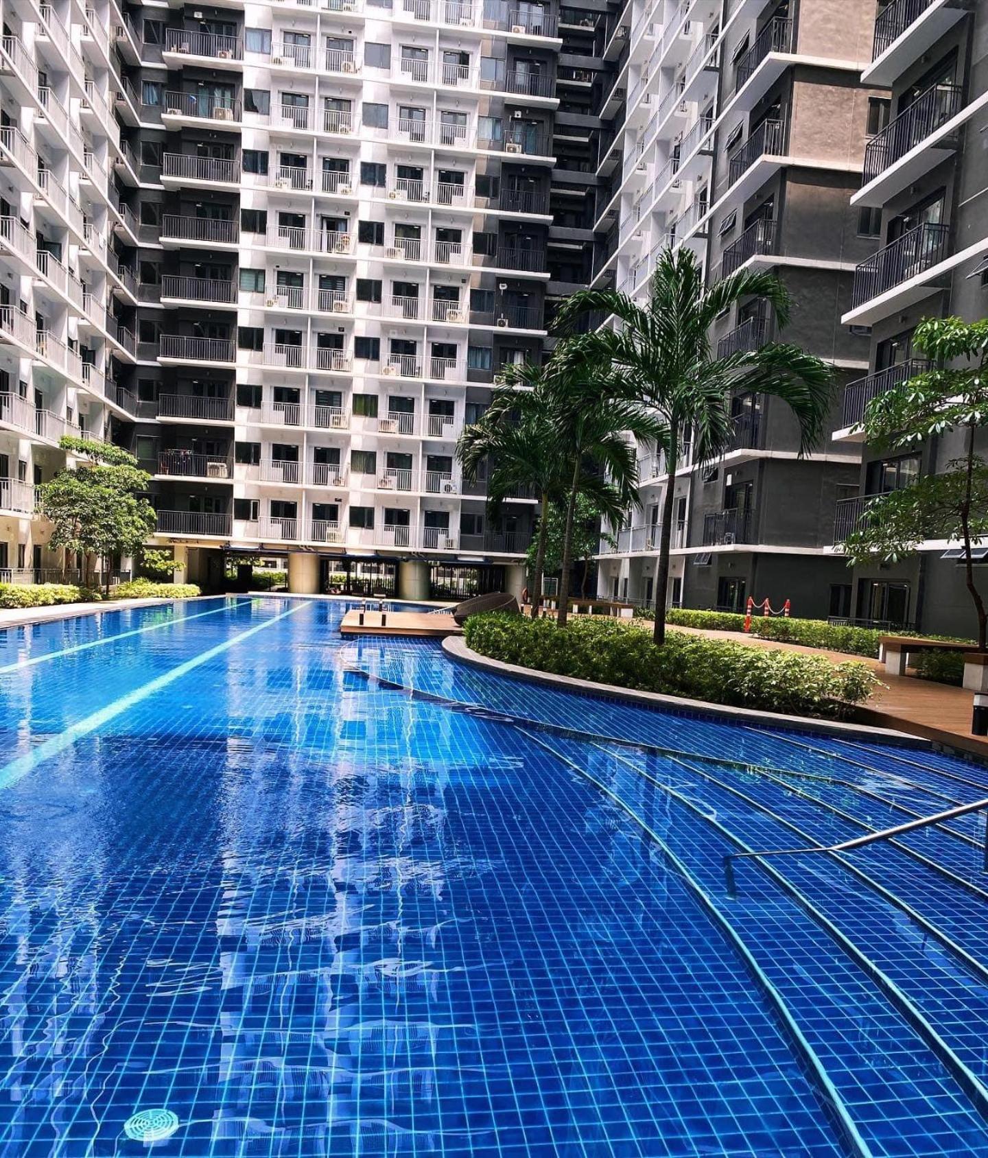 Shore2 Staycation * Manila