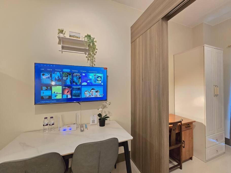 1br Unit Condotel W Balcony Fame Residences #fm56 Apartment *