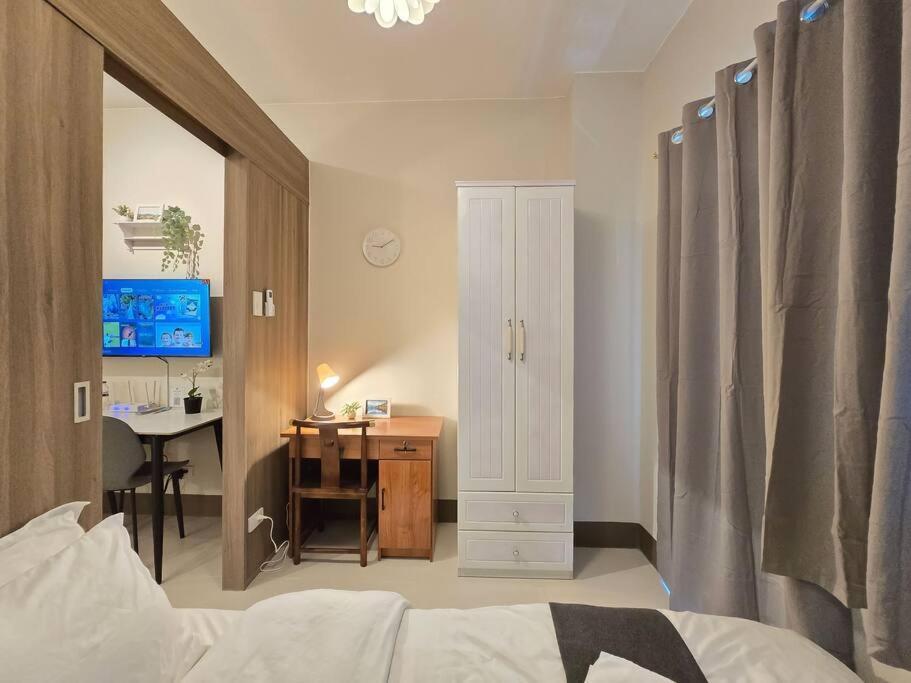 Apartment 1br Unit Condotel W Balcony Fame Residences #fm56 Manila