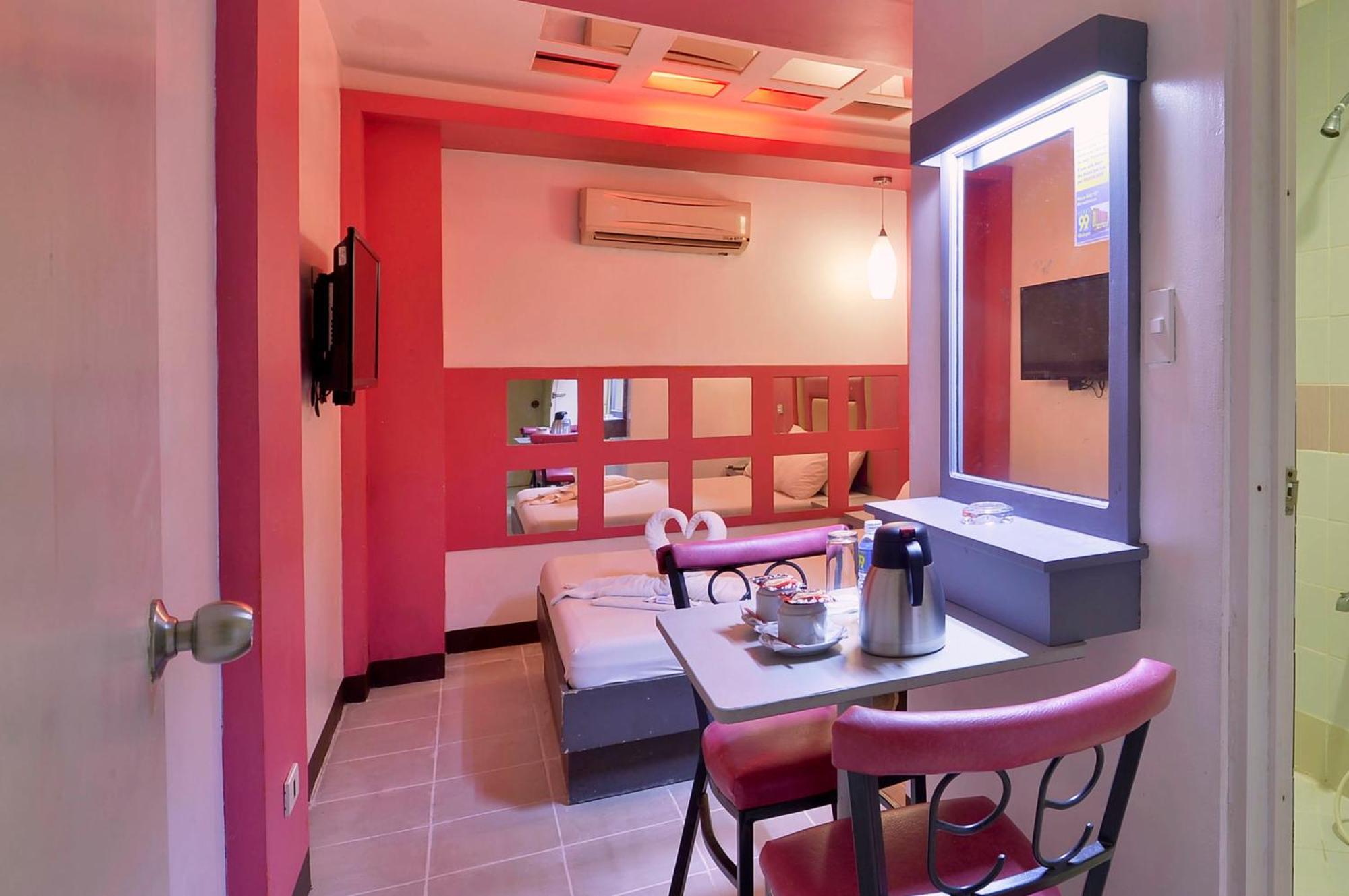 99 Quiapo Hotel